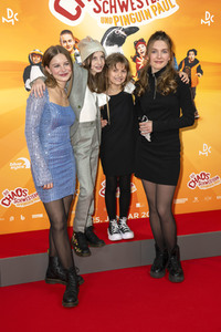 Filmpremiere 'Die Chaosschwestern und Pinguin Paul' in München