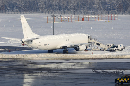 Winterdienst auf dem Flughafen Köln/Bonn