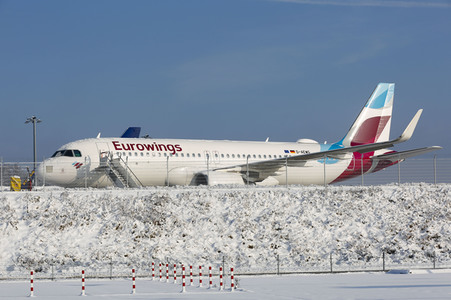 Winterdienst auf dem Flughafen Köln/Bonn