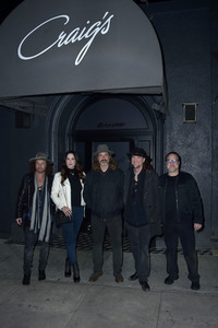 Celebrities besuchen das Restaurant Craig's in West Hollywood