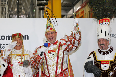 Präsentation der Karnevals S-Bahn für die Session 2024 in Köln