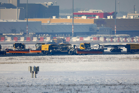 Winterdienst auf dem Flughafen Köln/Bonn