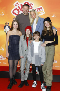 Filmpremiere 'Die Chaosschwestern und Pinguin Paul' in Köln