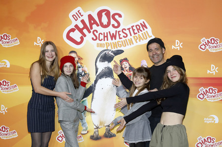 Filmpremiere 'Die Chaosschwestern und Pinguin Paul' in Köln