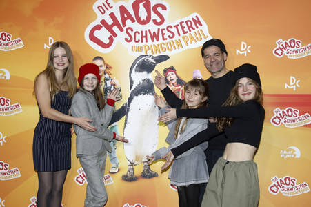 Filmpremiere 'Die Chaosschwestern und Pinguin Paul' in Köln