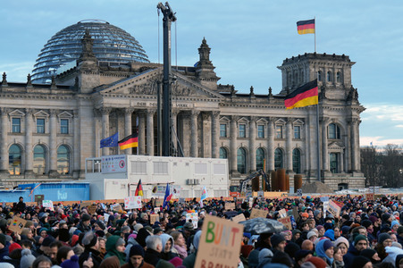 Demonstration gegen Rechtsextremismus in Berlin