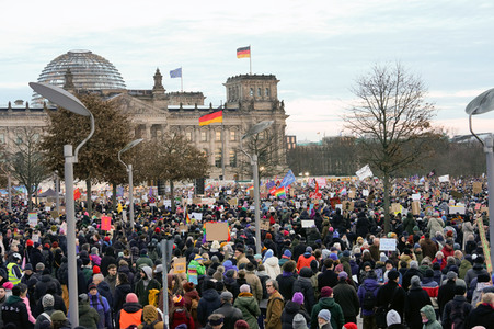 Demonstration gegen Rechtsextremismus in Berlin