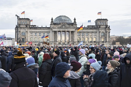 Demonstration gegen Rechtsextremismus in Berlin