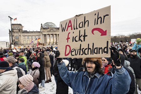 Demonstration gegen Rechtsextremismus in Berlin