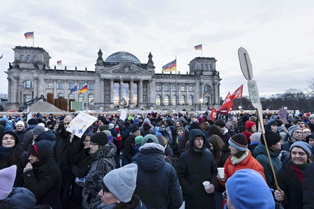 Demonstration gegen Rechtsextremismus in Berlin