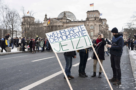 Demonstration gegen Rechtsextremismus in Berlin