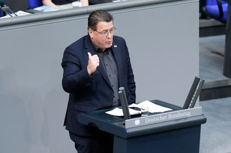 152. Sitzung des Deutschen Bundestages in Berlin