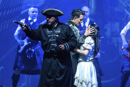 Tanzshow 'Cornamusa - World of Pipe Rock and Irish Dance' in Erf