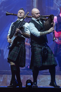 Tanzshow 'Cornamusa - World of Pipe Rock and Irish Dance' in Erf