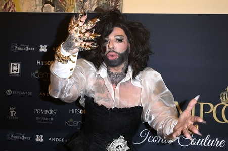 Harald Glööckler Pompöös Iconic Couture Show in Berlin