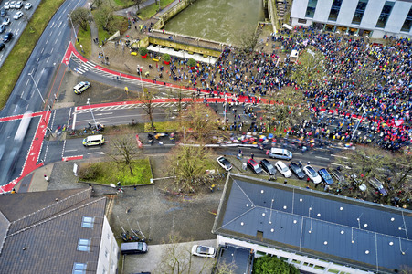 Bunt statt Braun-Demonstration in Hannover