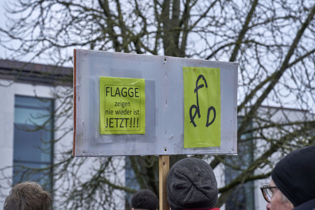 Bunt statt Braun-Demonstration in Hannover