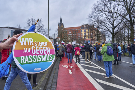 Bunt statt Braun-Demonstration in Hannover