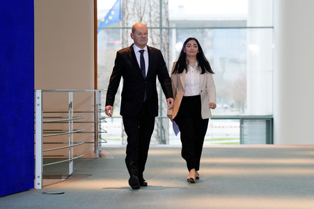 Pressestatement von Olaf Scholz und Reem Alabali-Radovan in Berlin