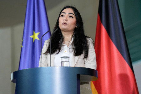 Pressestatement von Olaf Scholz und Reem Alabali-Radovan in Berlin