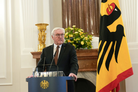 Übergabe der Wohlfahrtsbriefmarken in Berlin