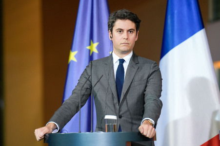 Empfang des französischen Premierministers im Kanzleramt in Berlin