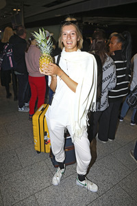 Rückkehr aus dem Dschungel-Camp 2024 auf dem Flughafen Frankfurt am Main