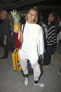 Rückkehr aus dem Dschungel-Camp 2024 auf dem Flughafen Frankfurt am Main