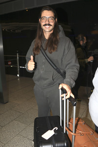 Rückkehr aus dem Dschungel-Camp 2024 auf dem Flughafen Frankfurt am Main