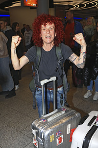 Rückkehr aus dem Dschungel-Camp 2024 auf dem Flughafen Frankfurt am Main