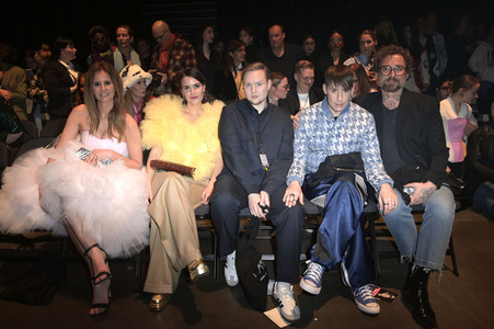 Rebekka Ruetz Fashion Show auf der Berlin Fashion Week A/W 2024