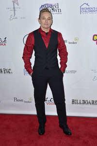 Flawed & Fabulous Event in Costa Mesa