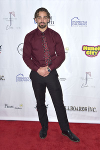 Flawed & Fabulous Event in Costa Mesa