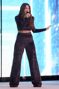 Eisrevue-Premiere 'Holiday on Ice - No Limits' in Hamburg