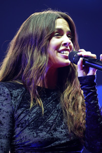 Eisrevue-Premiere 'Holiday on Ice - No Limits' in Hamburg