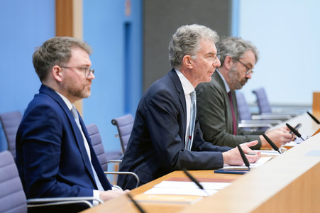 Bundespressekonferenz zur bevorstehenden Münchner Sicherheitskonferenz in Berlin