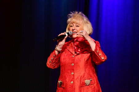 Konzert 'Musik ist unser Leben - Hit an Hit zu dritt' in Berlin