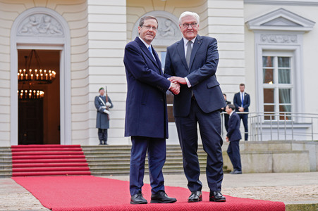 Empfang von Isaac Herzog im Schloss Bellevue in Berlin