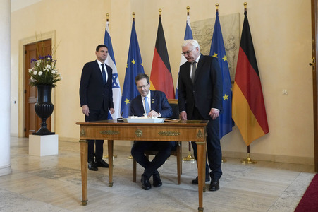 Empfang von Isaac Herzog im Schloss Bellevue in Berlin