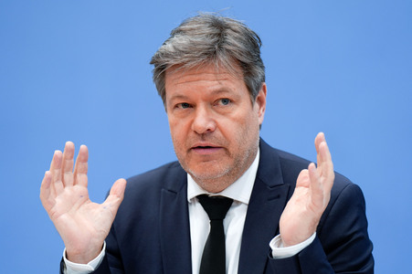 Bundespressekonferenz zur Vorstellung des Jahreswirtschaftsberichts 2024 in Berlin