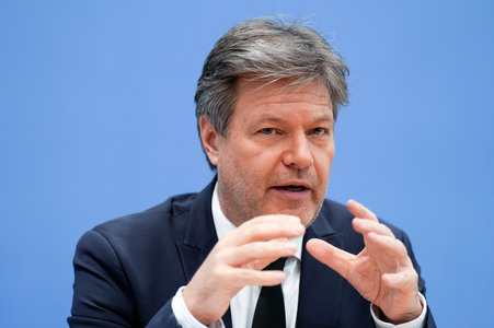 Bundespressekonferenz zur Vorstellung des Jahreswirtschaftsberichts 2024 in Berlin