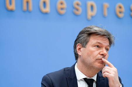 Bundespressekonferenz zur Vorstellung des Jahreswirtschaftsberichts 2024 in Berlin