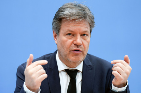 Bundespressekonferenz zur Vorstellung des Jahreswirtschaftsberichts 2024 in Berlin