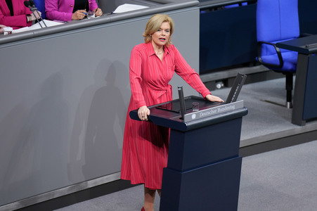 154. Sitzung des Deutschen Bundestages in Berlin