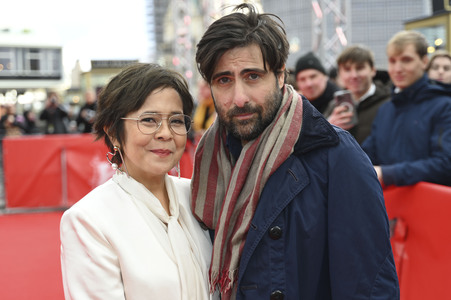 Filmpremiere 'Between the Temples', Berlinale 2024