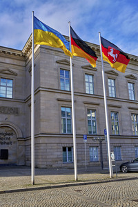 Beflaggung zum 2. Jahrestag des Kriegsbeginns in Hannover