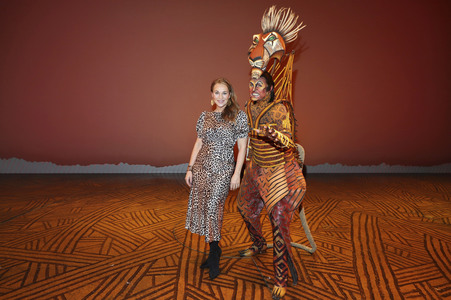 Caroline Beil beim Muscal 'König der Löwen' in Hamburg