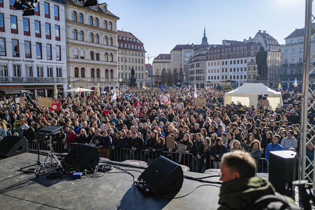 Demonstration gegen Rechts in Dresden