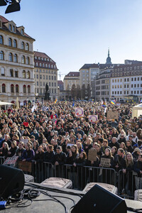 Demonstration gegen Rechts in Dresden