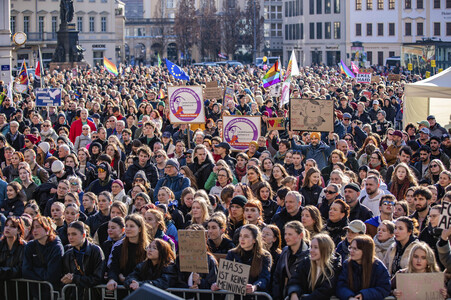 Demonstration gegen Rechts in Dresden